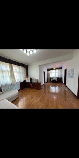 房屋布局合理，適合一家人居住。